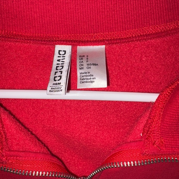 H&M red quarter zip size medium - Picture 5 of 6